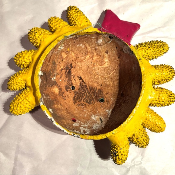 Face Mask in Paper Mache and Coconut Shell Mexican
Wall Art( I have 3 listed) - Picture 3 of 3